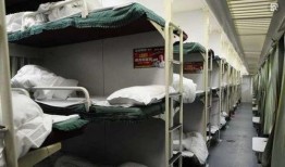 娱乐圈爆料客火车卧铺被,火车卧铺成明星“私密空间”，揭秘明星出行细节！